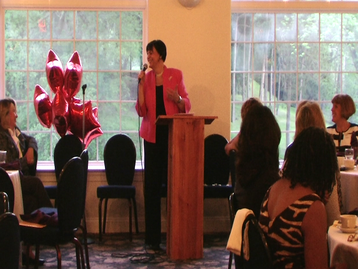 Annmarie Kelly At the 2012 Victorious Woman Celebration - the Girlfriend Gala