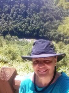 Annmarie Kelly at the grand canyon